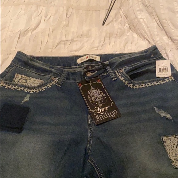 Blue wash jeans - Picture 4 of 6